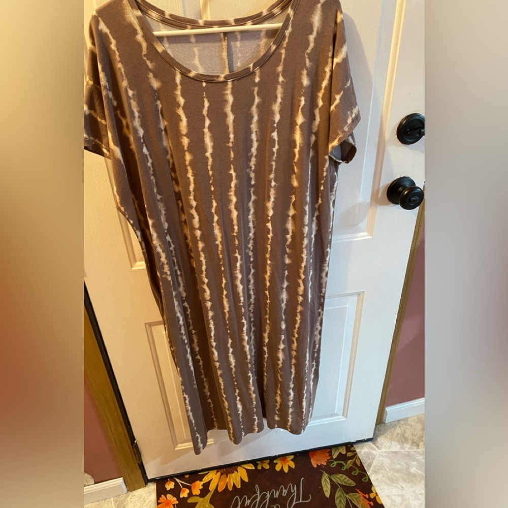 Women’s dress